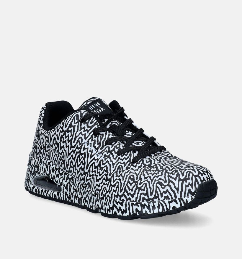 Skechers Uno Jen Stark Infinite Drip Baskets en Noir pour femmes (343892)