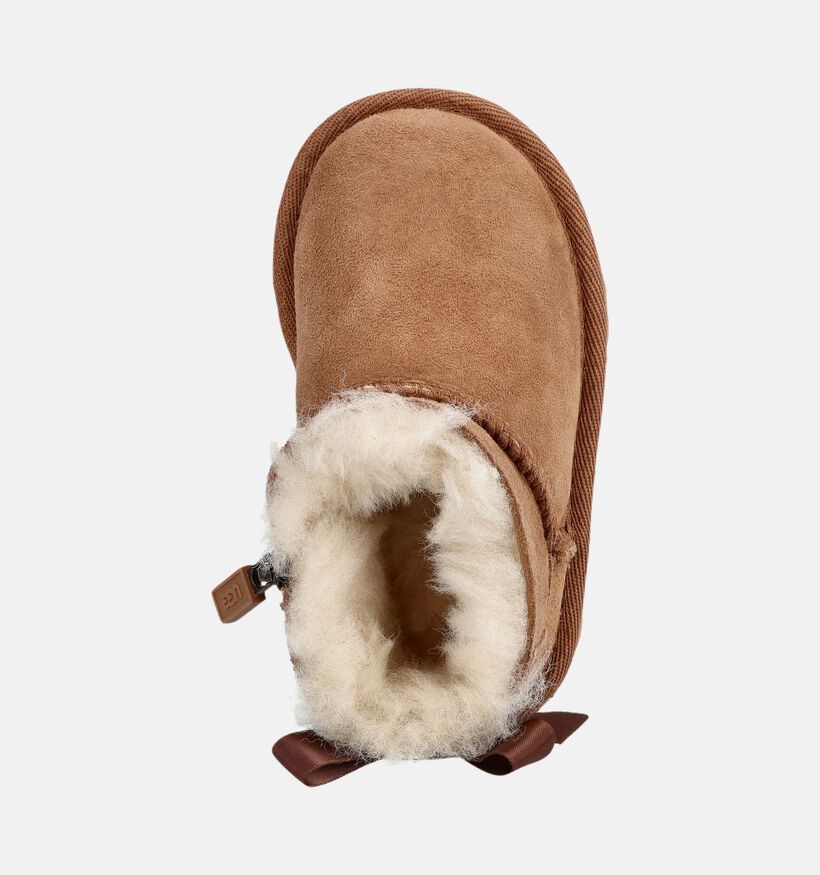 UGG Ultra Mini Bailey Bow Bottes d'hiver en Cognac pour filles (377994)