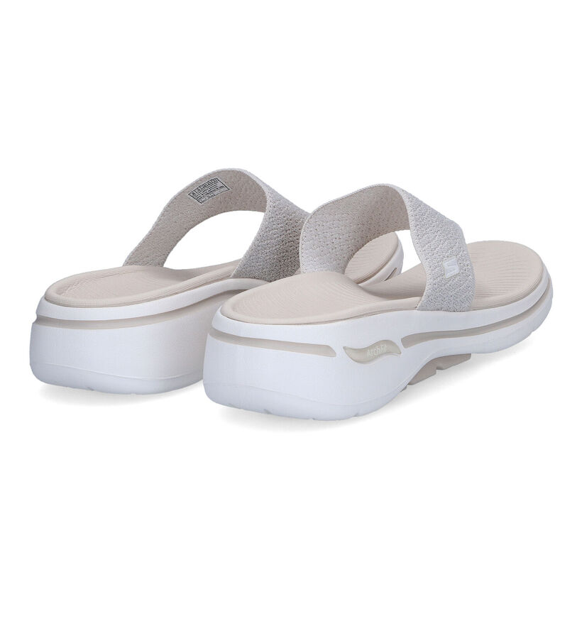 Skechers Go Walk Arch Fit Weekender Beige Slippers voor dames (305303)