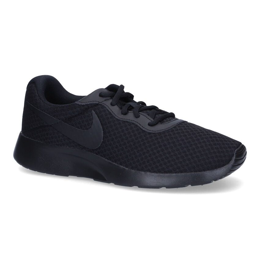 Nike Tanjun Zwarte Sneakers