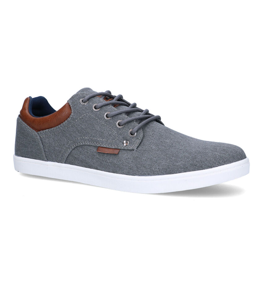 Bullboxer Chaussures à lacets en Gris