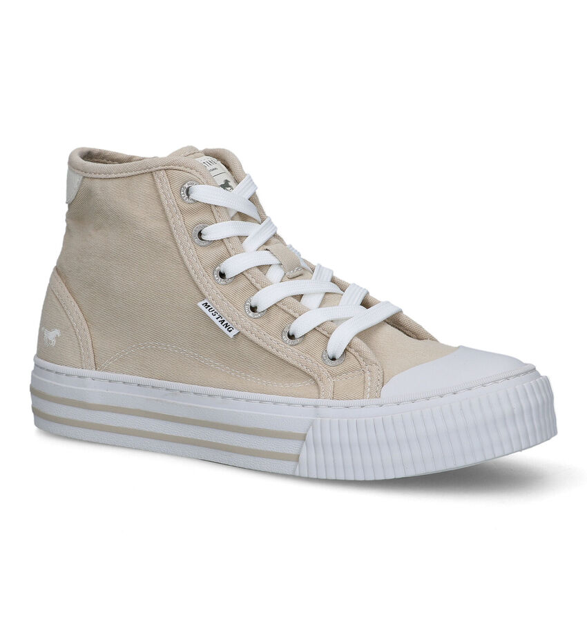 Mustang Baskets montantes en Taupe