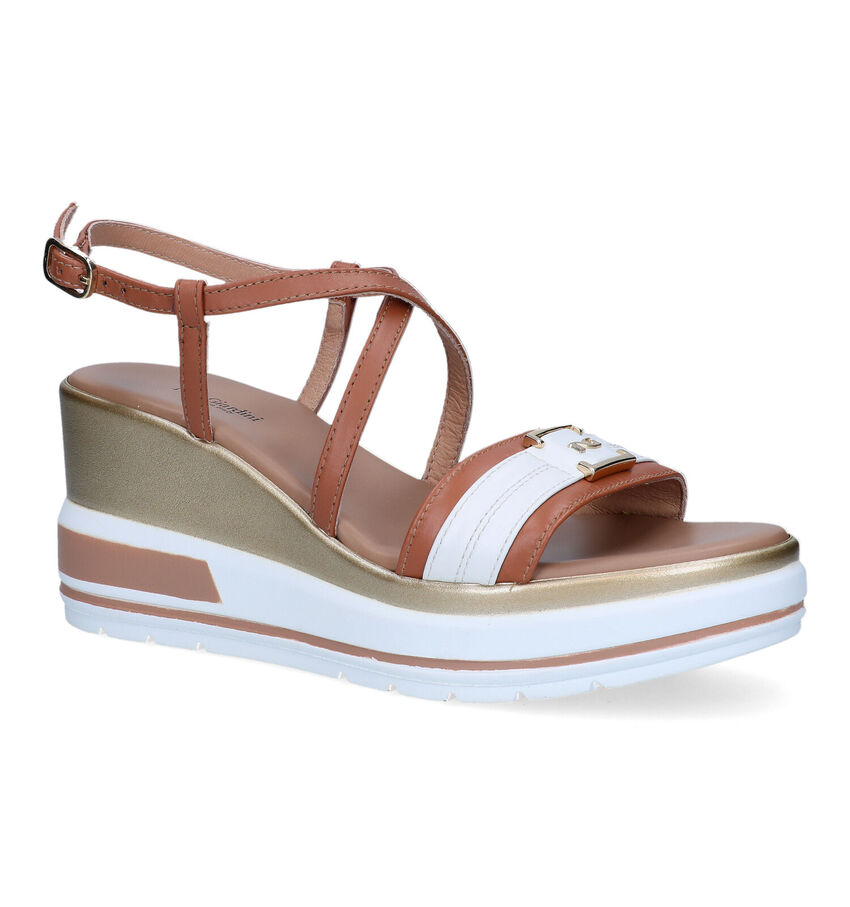 NeroGiardini Cognac Sandalen met Sleehak