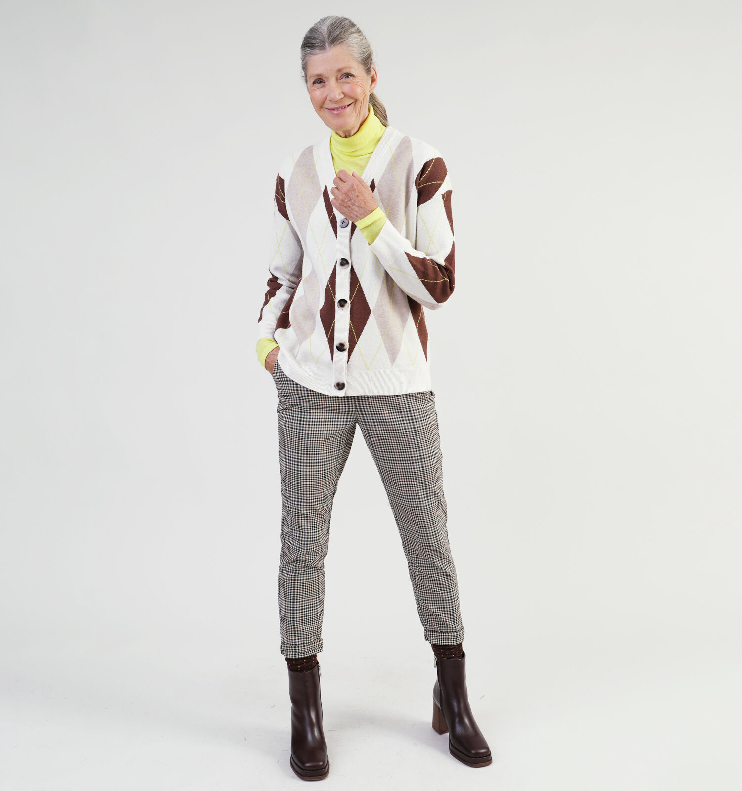 Zandkleur kleding outlet