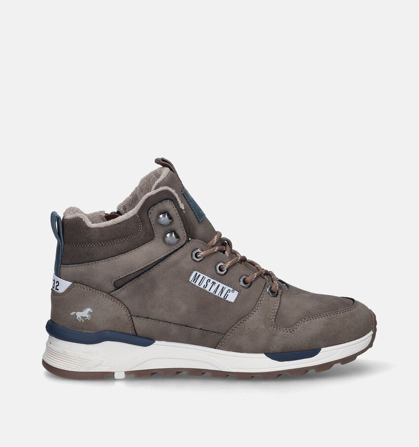 Mustang Chaussures hautes en Marron