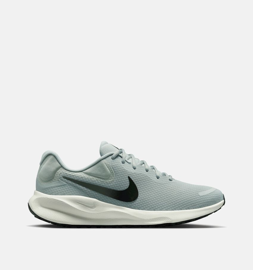 Nike Revolution 7 Chaussures de Trail en Gris