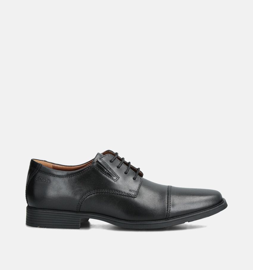 Clarks Tilden Cap Chaussures classiques en Noir