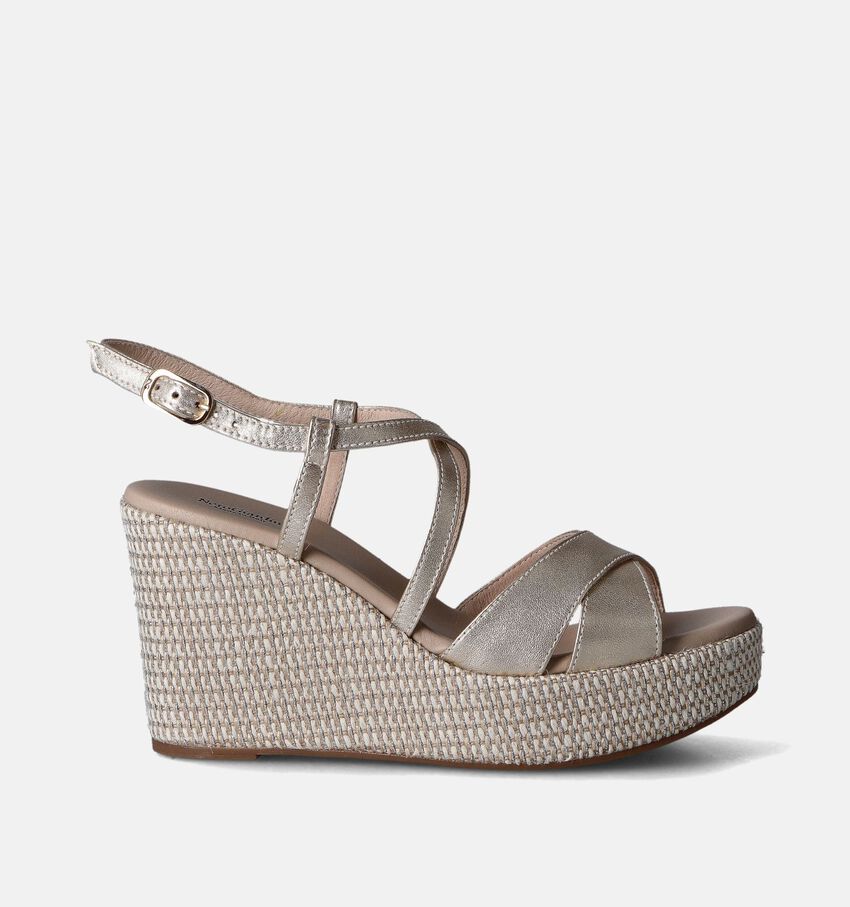 NeroGiardini Gouden Sandalen met sleehak