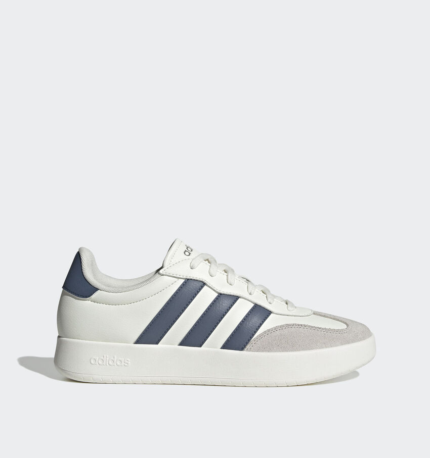 adidas Barreda Baskets basses en Blanc/Bleu