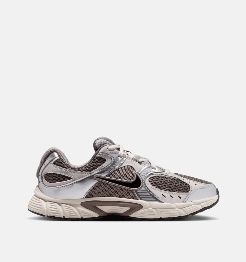 Nike V5 RNR Bruine Lage Sneakers