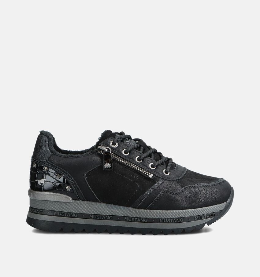 Mustang Zwarte Veterschoenen