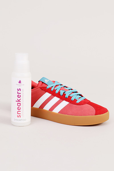onderhoud gekleurde sneakers