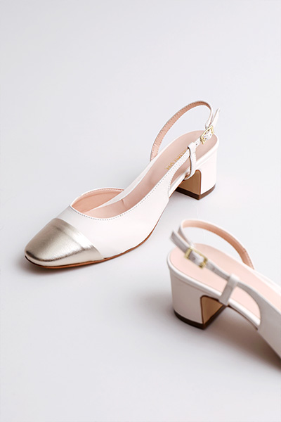 pumps onder jurk