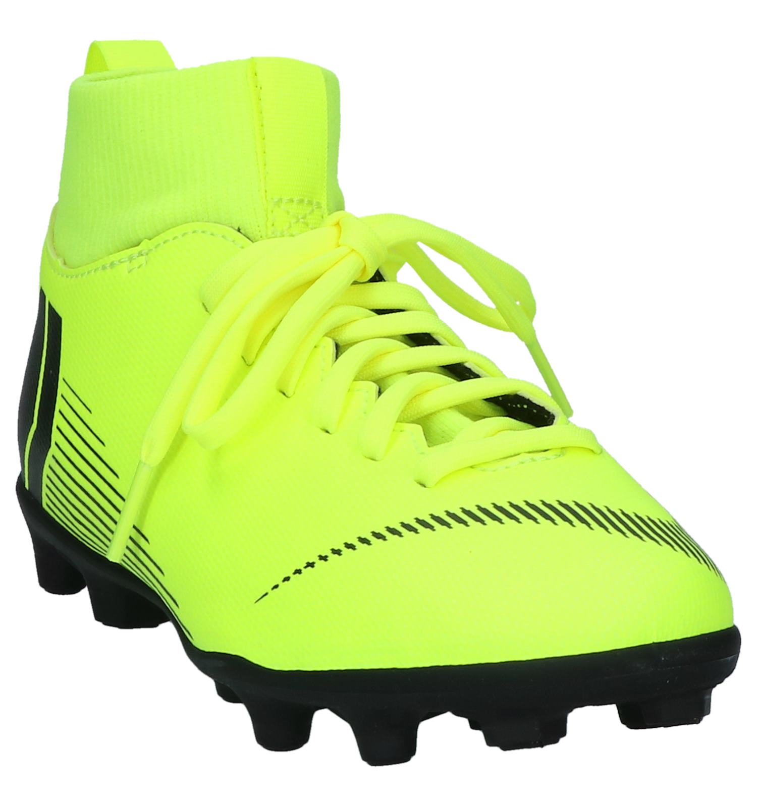 gele nike voetbalschoenen