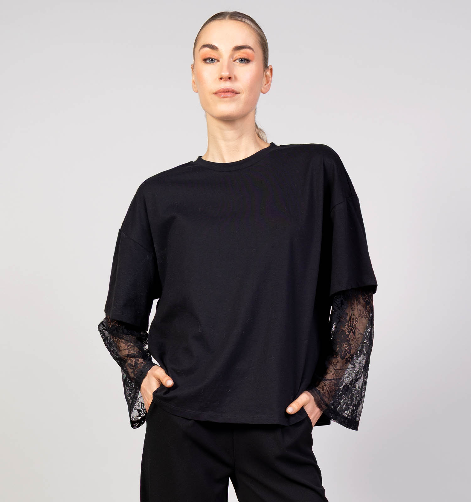 Vila Abia Lace Sleeve Zwarte T-shirt