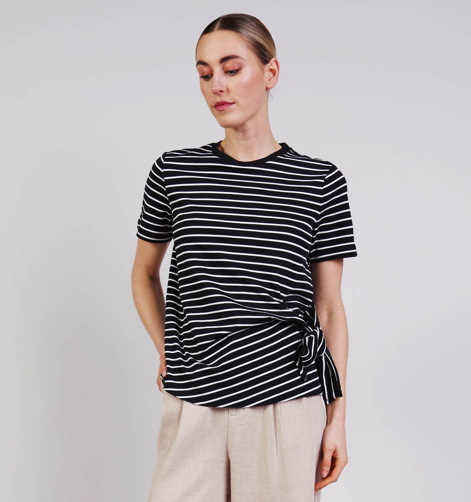 Vila Sinny Knot Zwarte/Witte T-shirt