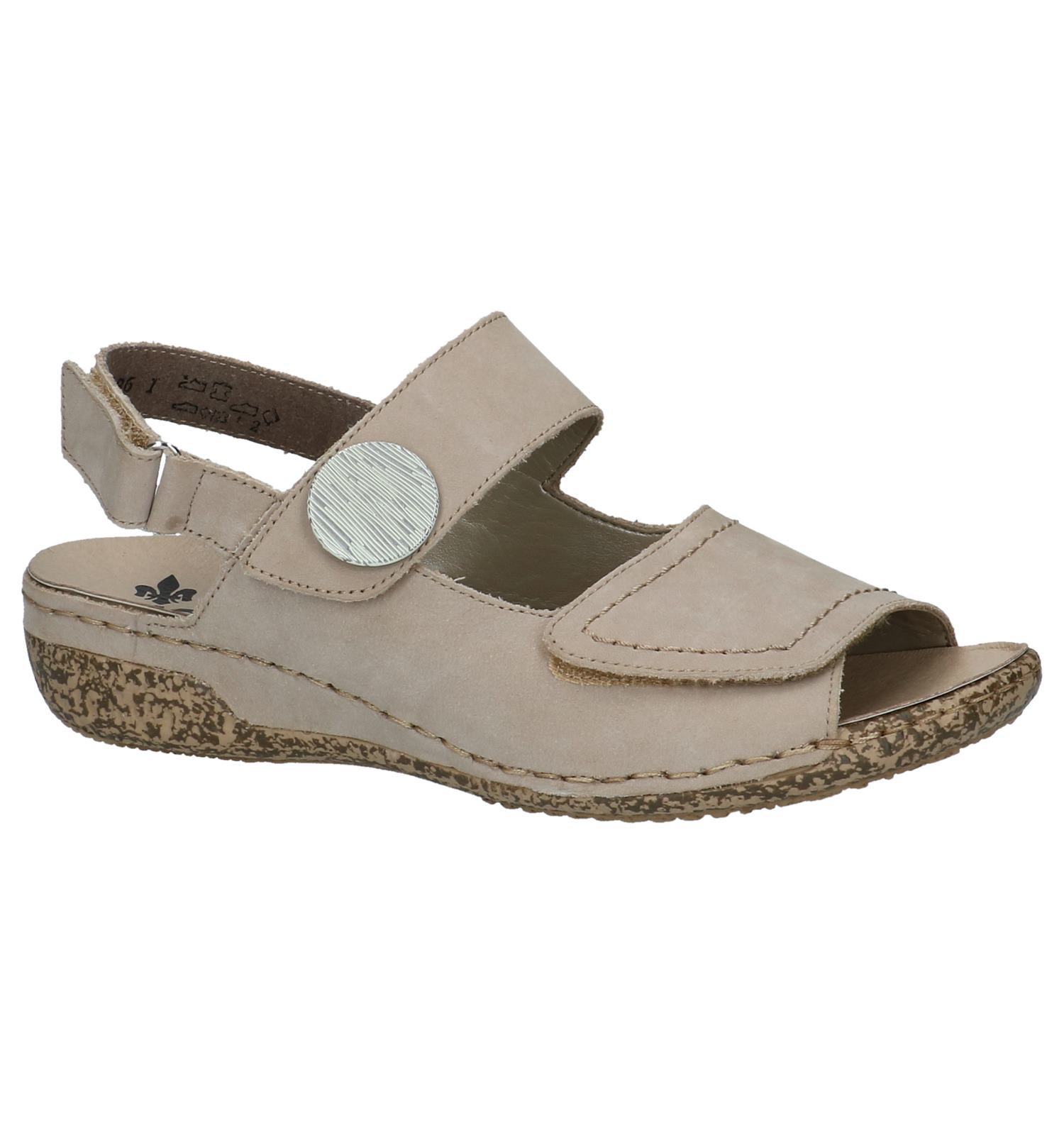 beige sandalen