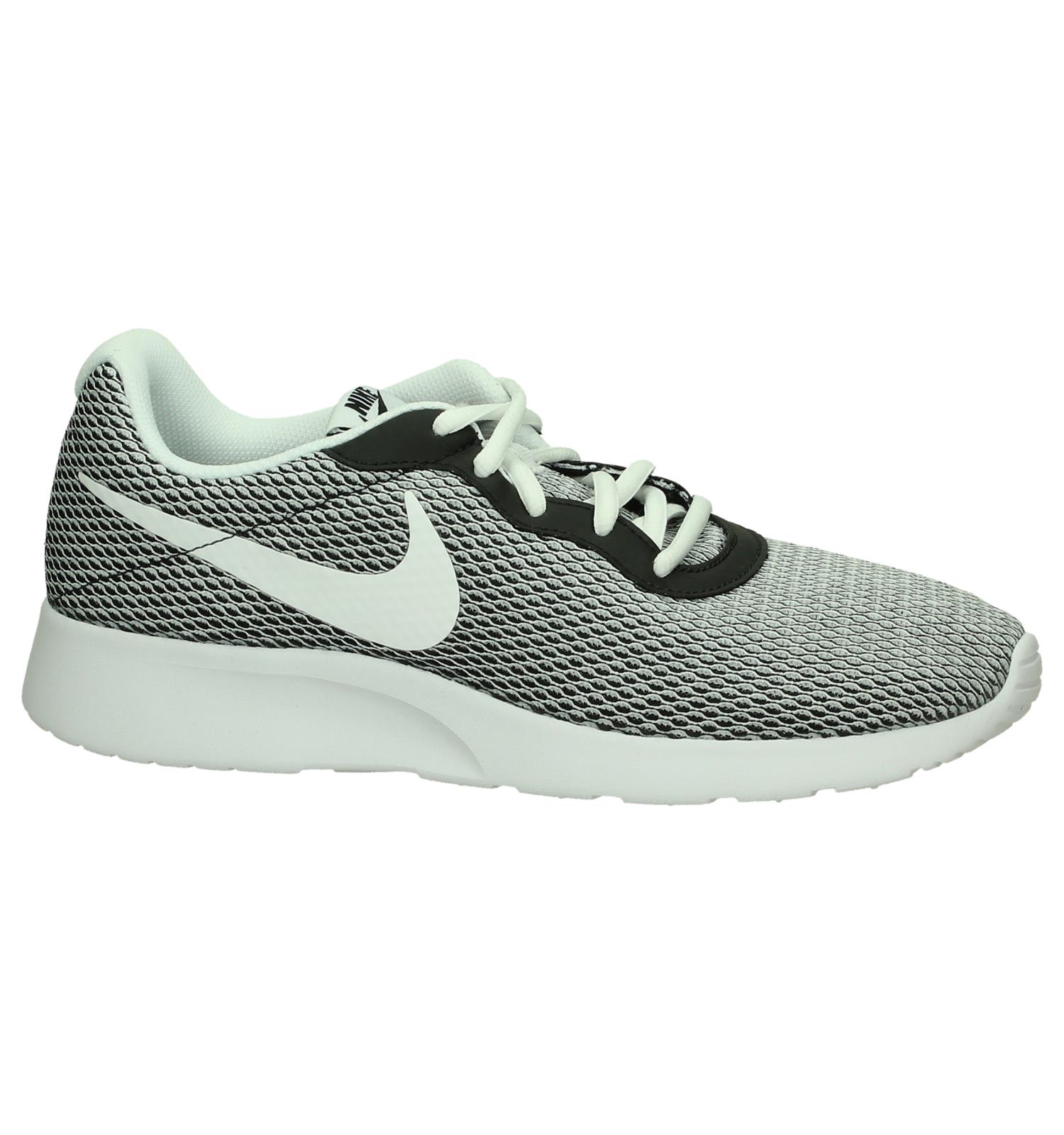 nike tanjun zwart wit